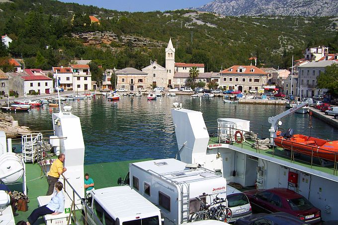 2. Platz < m.w. > Kvarner/Velebit: JABLANAC > Endlich auf der Fähre