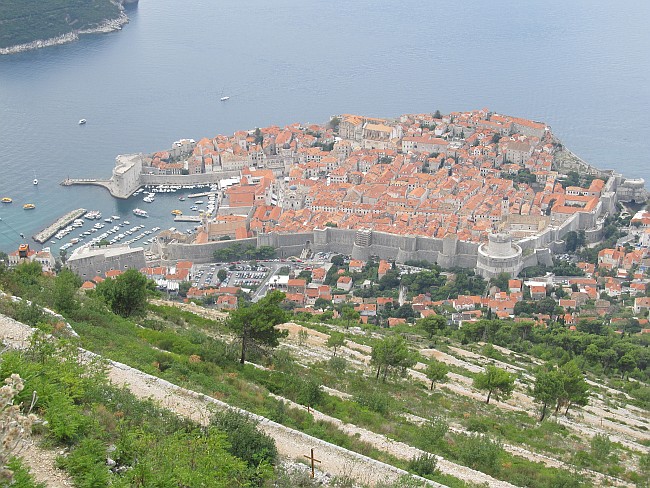 Dalmatien: DUBROVNIK > Altstadt von oben > Ausblick vom Berg Srd