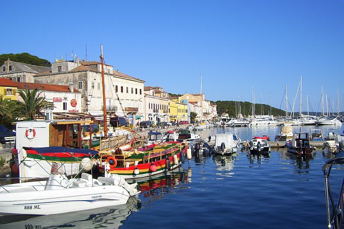 Kvarner: MALI LOSINJ > Hafenidyll