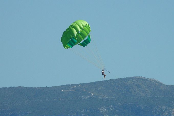 Dalmatien: BOL > Parasailing im Hvarski Kanal