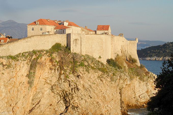 Dalmatien: DUBROVNIK > Stadtmauer-Skyline