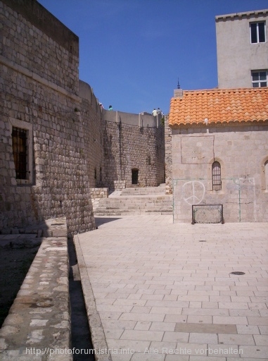 DUBROVNIK > Altstadt > Stadtmauer > an der Mauer