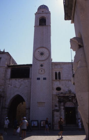 Dubrovnik > Altstadt > Rolandstatue und Uhrturm