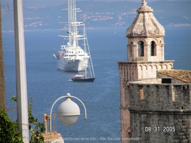 DUBROVNIK > Altstadt > Stadtmauerausblick