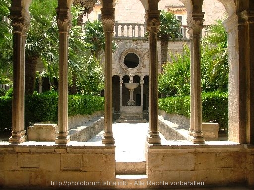 Dubrovnik > Altstadt > Franziskanerkloster-Kreuzgang