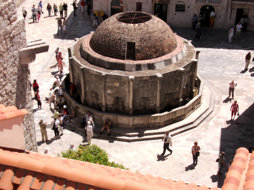 DUBROVNIK > Altstadt > Onofriobrunnen