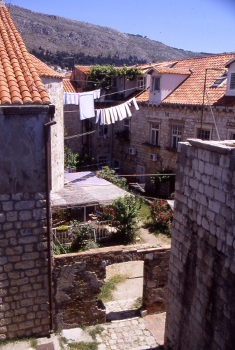 DUBROVNIK > Altstadt > Häuser mit Innenhof