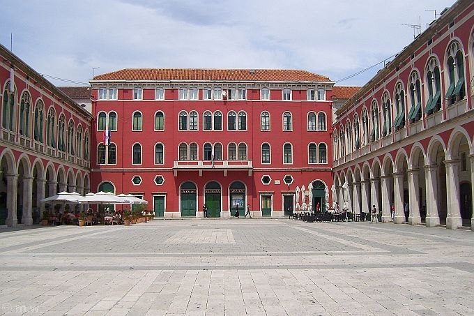 Dalmatien: SPLIT > Platz der Republik > Venezianisches Flair