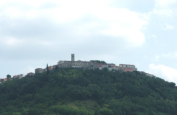 Istrien: MOTOVUN > Stadt auf dem Hügel