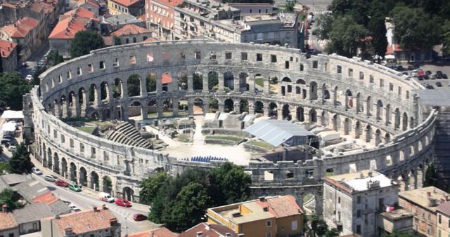 Istrien: PULA > Arena 3