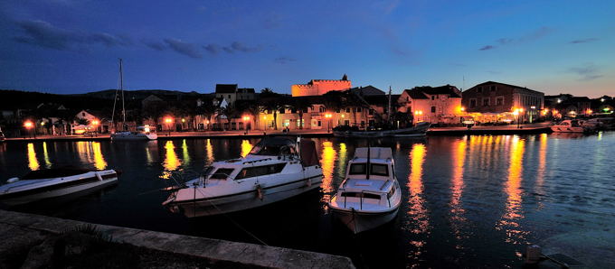 Dalmatien: VRBOSKA auf Hvar > Abendstimmung