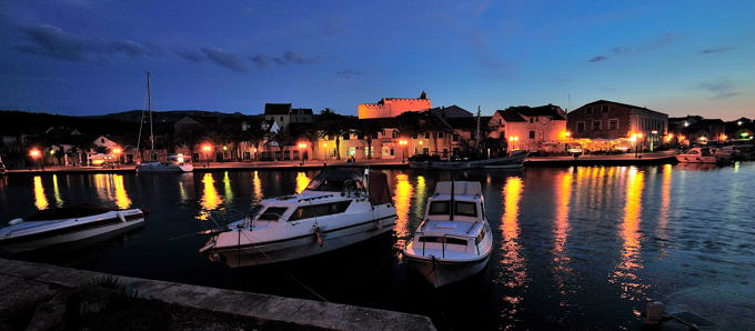 Dalmatien: VRBOSKA auf Hvar > Abendstimmung