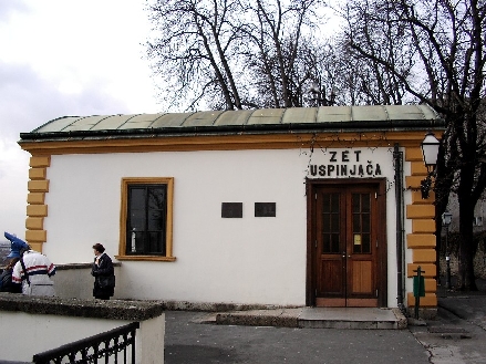 Zagreb > Gradec > Zahnradbahn - Bergstation