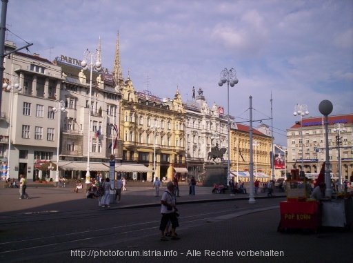 ZAGREB > Donji Grad > Platz Ban Jelacic