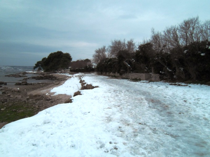 Dalmatien: KASTELA > Schnee