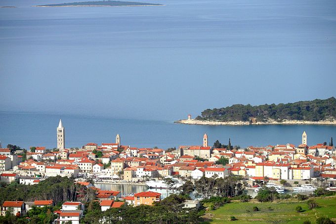 Kvarner: INSEL RAB > Blick auf die Stadt Rab