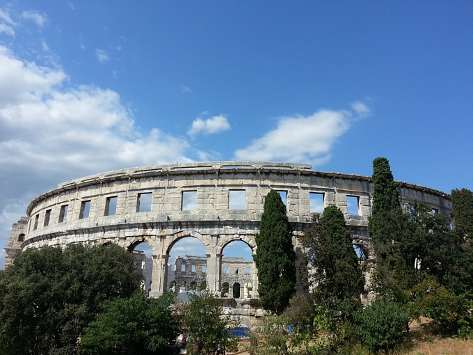 Amphitheater_Pula.jpg