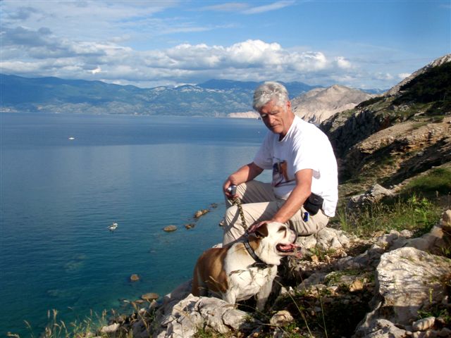 Kvarner: Insel KRK > kleine Rast bei Wanderung am Organ