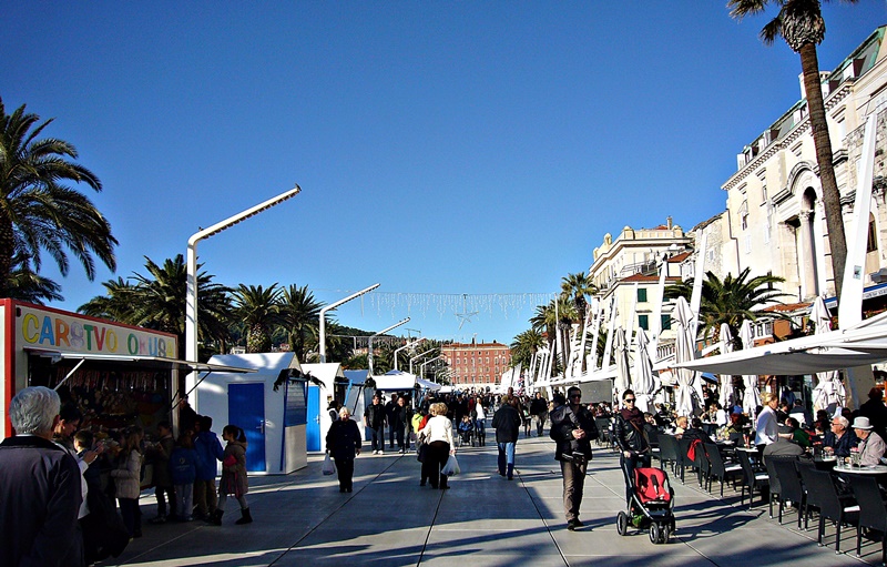 Weihnachtsmarkt in Split 7