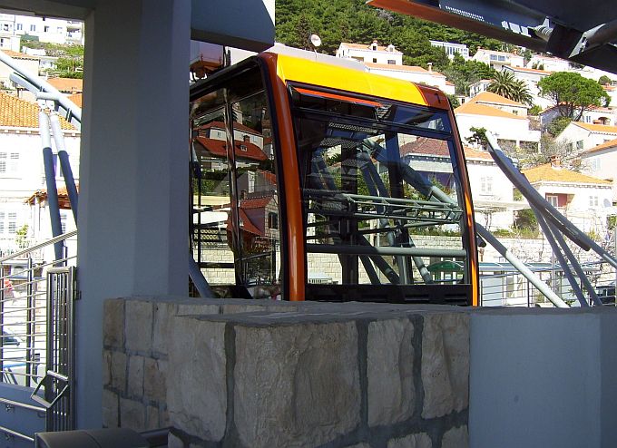 Dalmatien: DUBROVNIK > Seilbahn auf den Srd