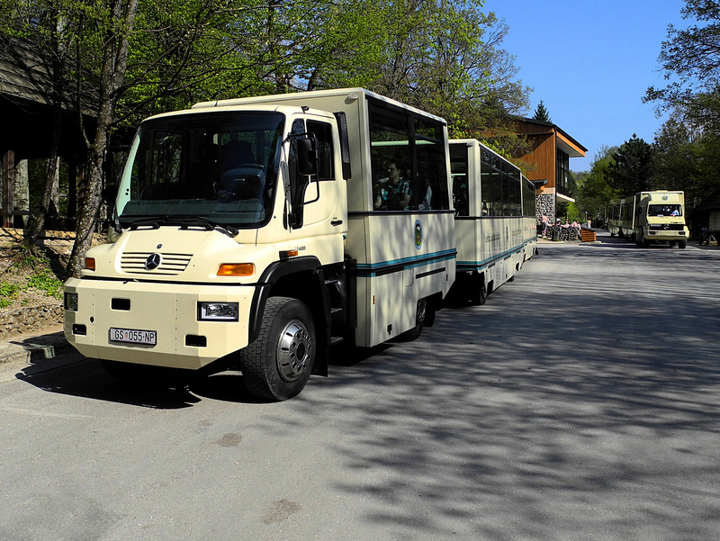 Kvarner: NATIONALPARK PLITVICER SEEN > Busse