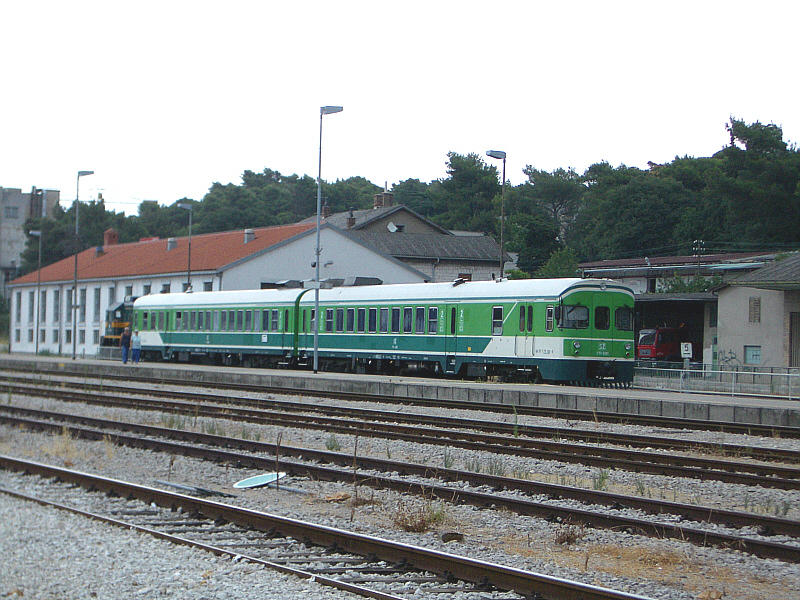 Istrien: BAHNHOF PULA > Pendlerzug