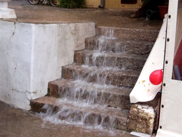 Kvarner: Baska auf Insel KRK > kleiner Wildbach