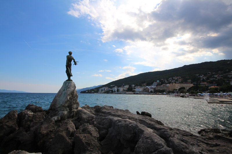 Kvarner: OPATIJA > Das Mädchen mit der Möwe