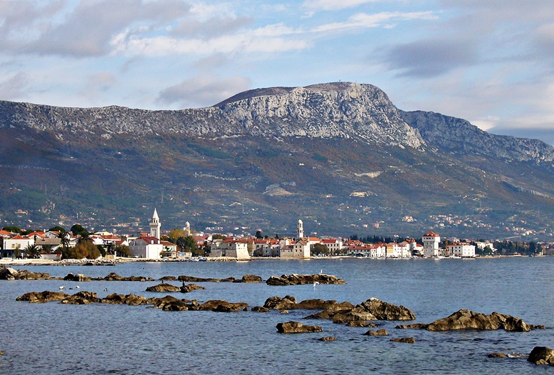 Dalmatien: KASTELA > Strand