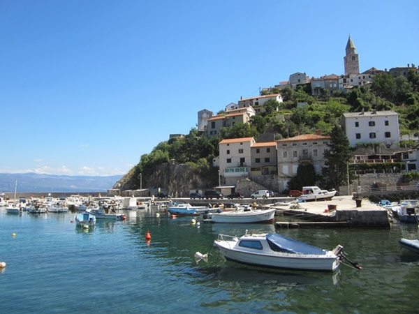 Istrien: Vrbnik> Hafen