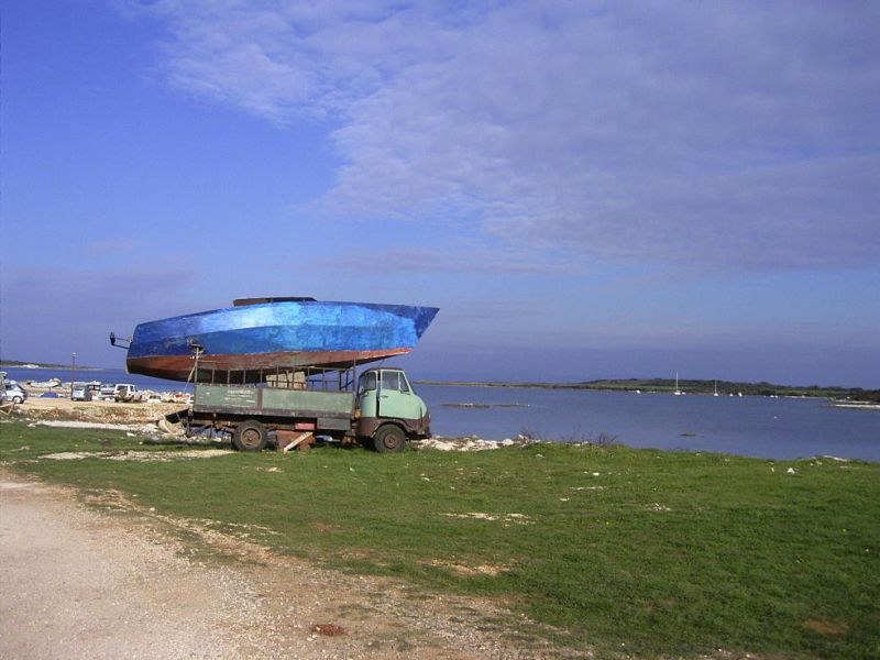 Liznjan Hafen Boot auf LKW