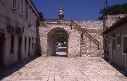 TROGIR > Altstadt > Stadttor Nordseite innen