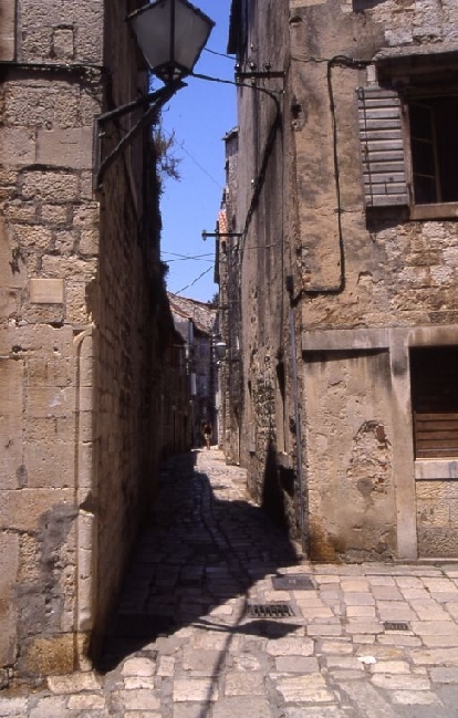 TROGIR > Altstadt > Gasse