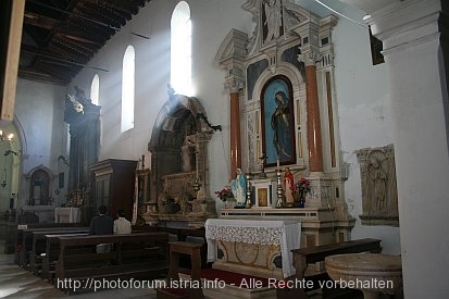 TROGIR > Altstadt > Kloster mit Kirche des Heiligen Dominikus