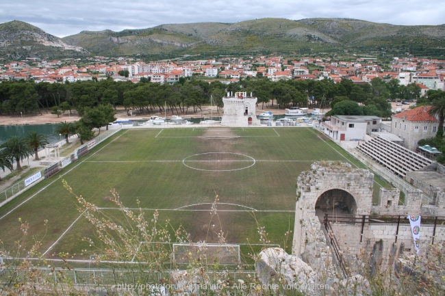 TROGIR > Altstadt > Fußballplatz