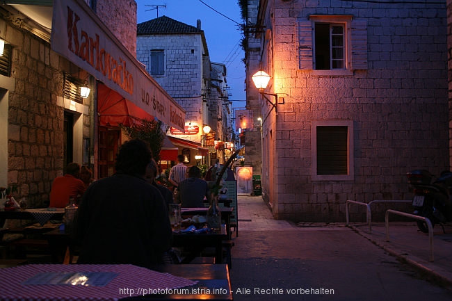 TROGIR > Altstadt > Lokal