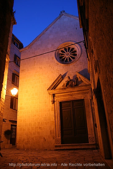 TROGIR > Altstadt > Kirche des Heiligen Petrus