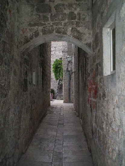 TROGIR > Altstadt > Gasse