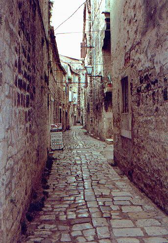 TROGIR > Altstadt > Gasse