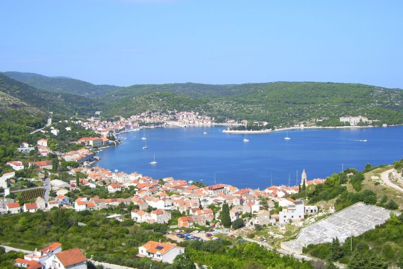 Dalmatien: INSEL VIS > Blick auf Bucht von Vis