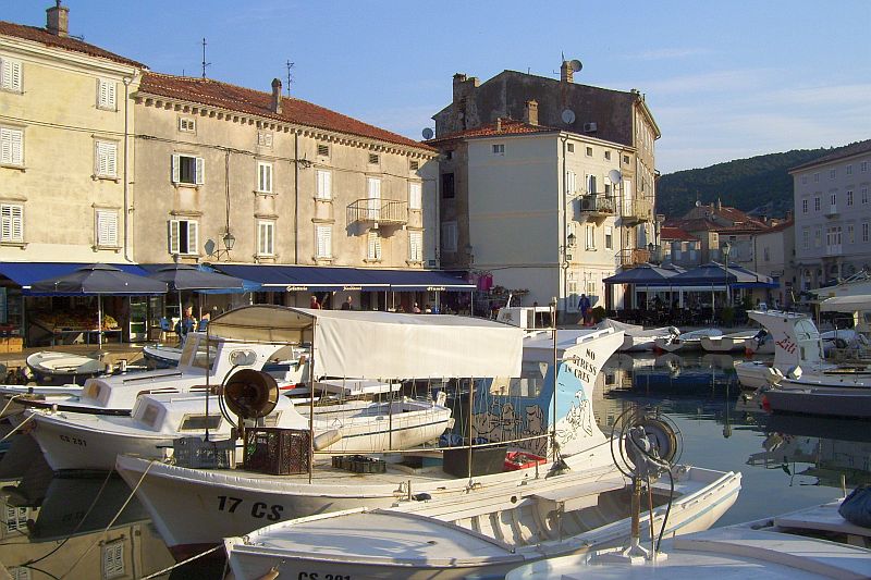 Kvarner: CRES > Hafen