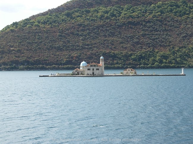 BUCHT KOTOR > Insel Gospa od Skrpjela