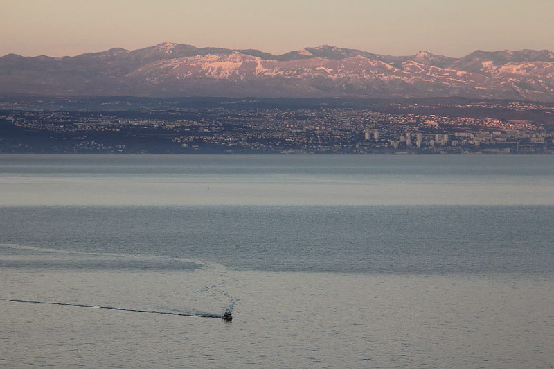 Kvarner: MOSCENICKA DRAGA > Januarblick auf Rijeka