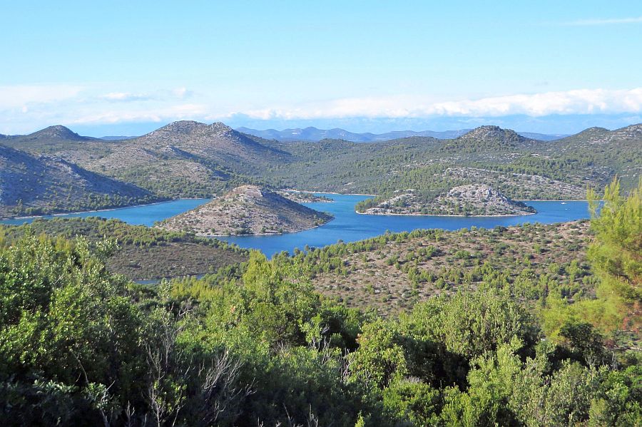 Dalmatien: DUGI OTOK > Naturpark Telascica > Ausblick von der Festung Grpascak auf Telascica-Bucht