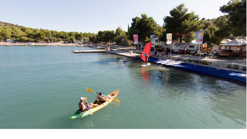 Dalmatien, Insel Murter, Campingplatz Jezera Village