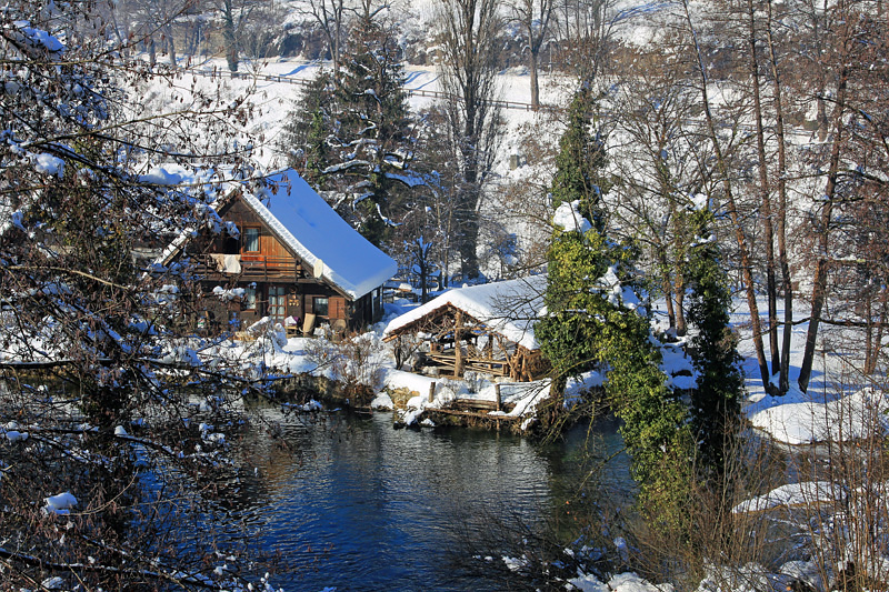 Hinterland: RASTOKE > Blick aufs Dorf