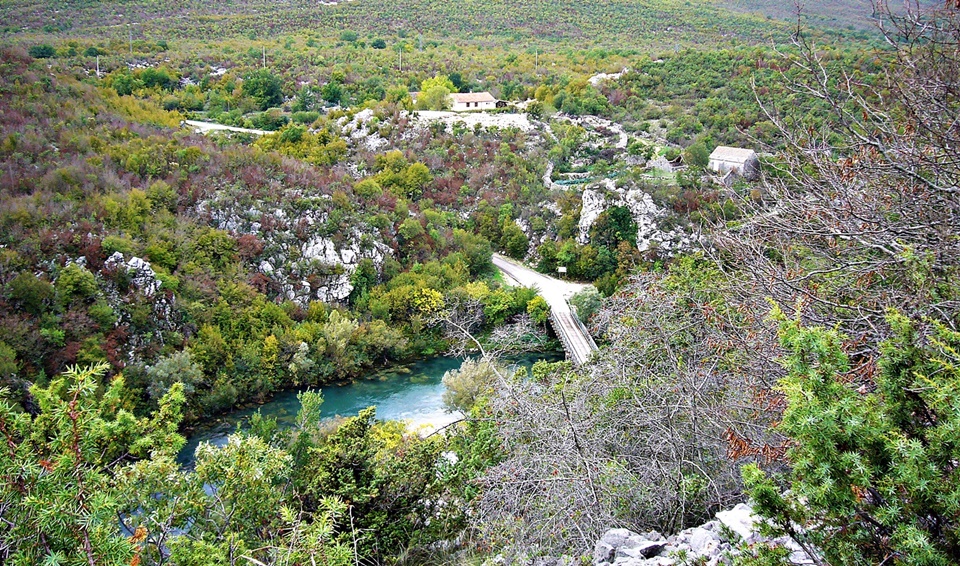 Dalmatien>Alte Brücke über die Cetina