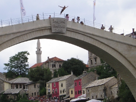 MOSTAR > Brückensprung - Ikari Mostar