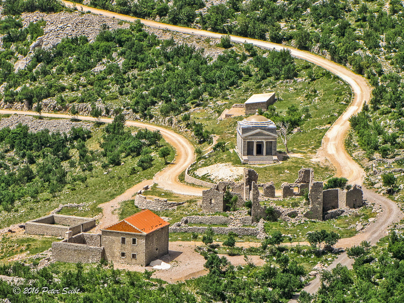 Dalmatien: Mali Alan > Crkva sv. Frane