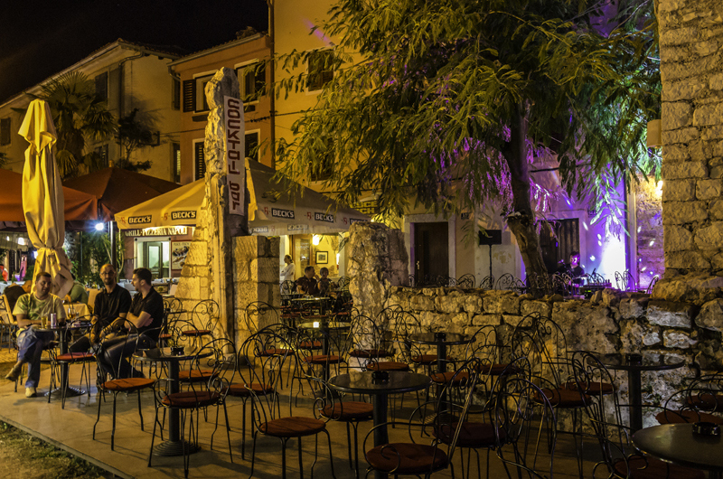 Istrien: POREC> Bar in Porec